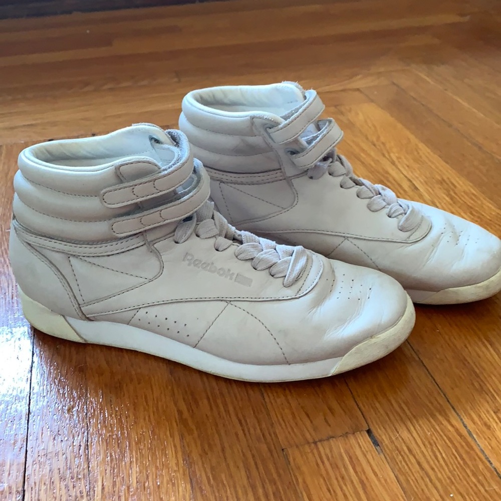 Vintage cream Reebok high top sneakers - gently worn size 8